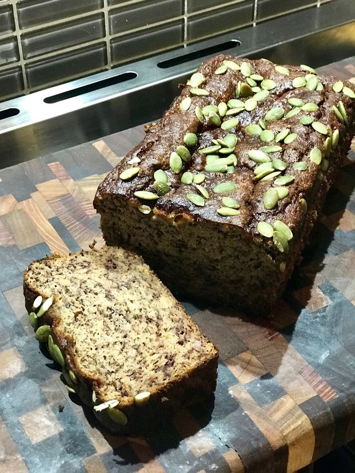 THE BEST PALEO BANANA BREAD